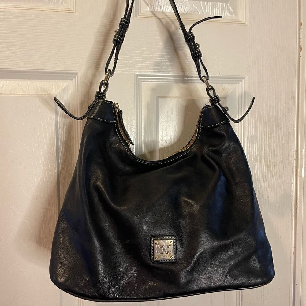 Dooney & Bourke vintage soft leather black Shoulder bag antique gold tone accent